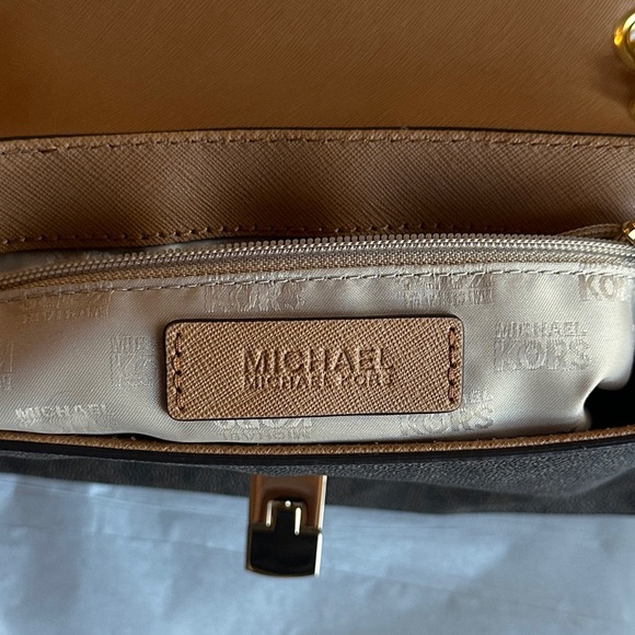 Michael Kors Tina Medium Signature Shoulder Flap Crossbody/Satchel - Picture 6 of 6